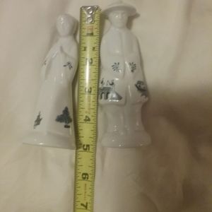 Beautiful vintage salt and pepper set.